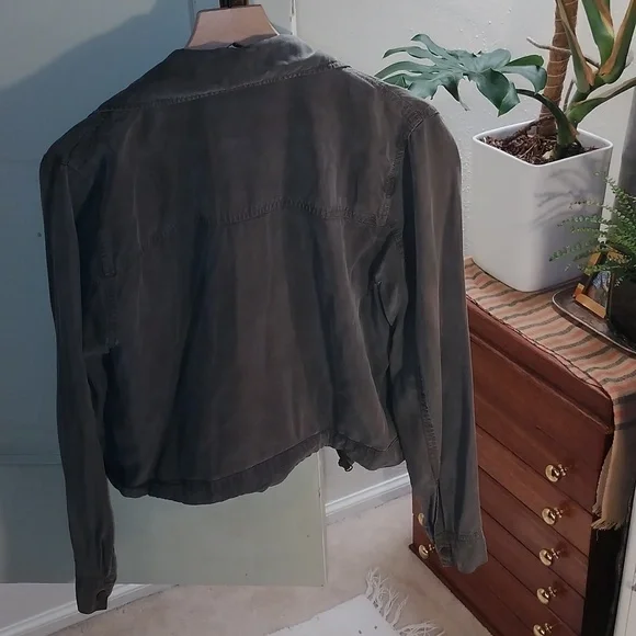 Jacket - Picture 3 of 3